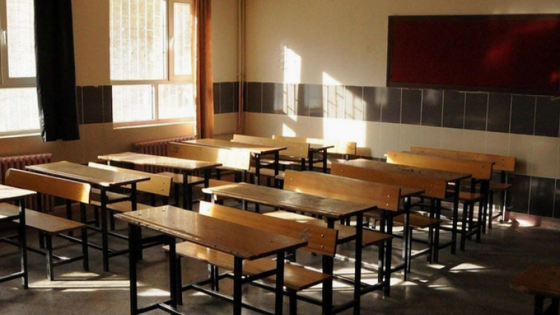 Öğretmenleri ile alay eden öğrencilerin cezası belli oldu 