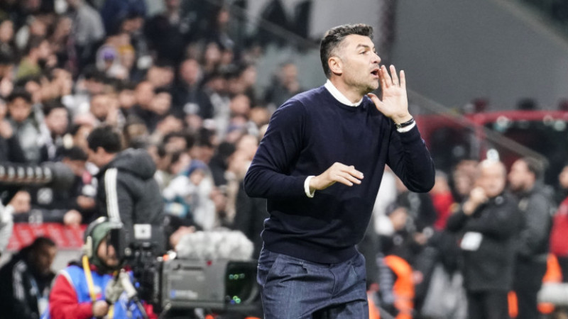 Burak Yılmaz, Gaziantep FK ile yeniden anlaştı