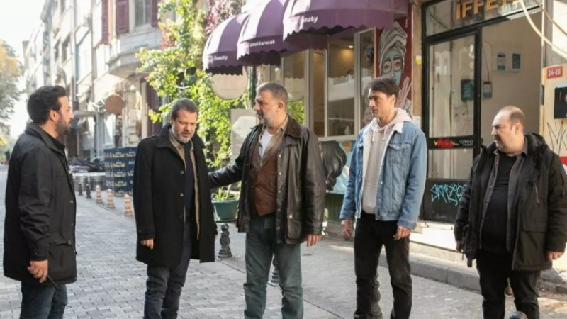 Arka Sokaklar dizisi 732. bölüm izle ve 733. bölüm fragmanı izle