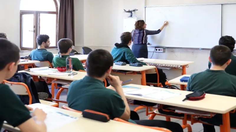 Öğretmen atamaları takvimi belli oldu 