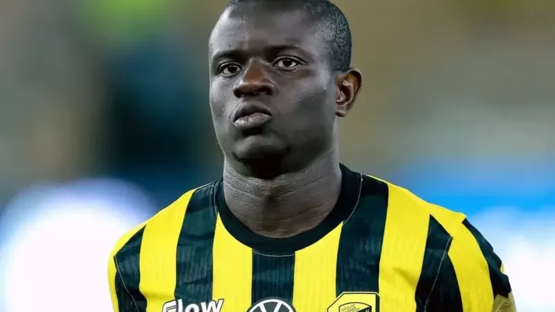 Fenerbahçe'ye transferi gerçekleşmeyen Kante'den olay hamle