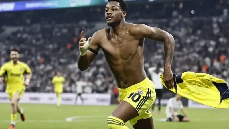 Jhon Duran koca ülkeyi karıştırdı