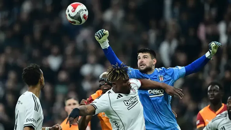 Ersin Destanoğlu: VAR nasıl çağırmadı, anlam veremiyorum!