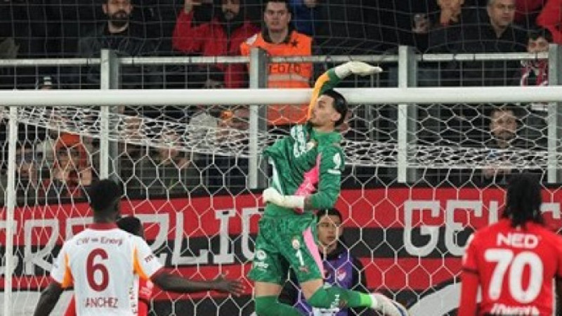 Galatasaray'dan Uğurcan Çakır için flaş karar