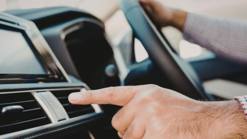 Araç içi multimedya düzenlemesi yolda! İşte yeni karar...