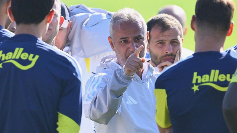 İsmail Kartal 2 oyuncuya onay verdi! 